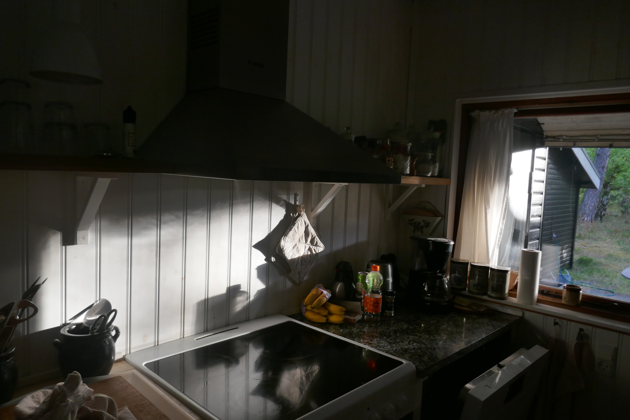 Køkkenet, Vig, Som,merhuset, Maj 2026